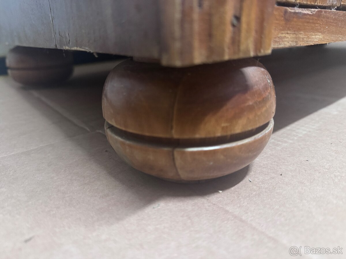 Starožitná skriňa - 11