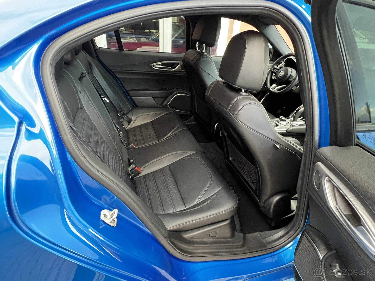 Alfa Romeo Giulia 2023 2.0 Veloce 206 kW - 11