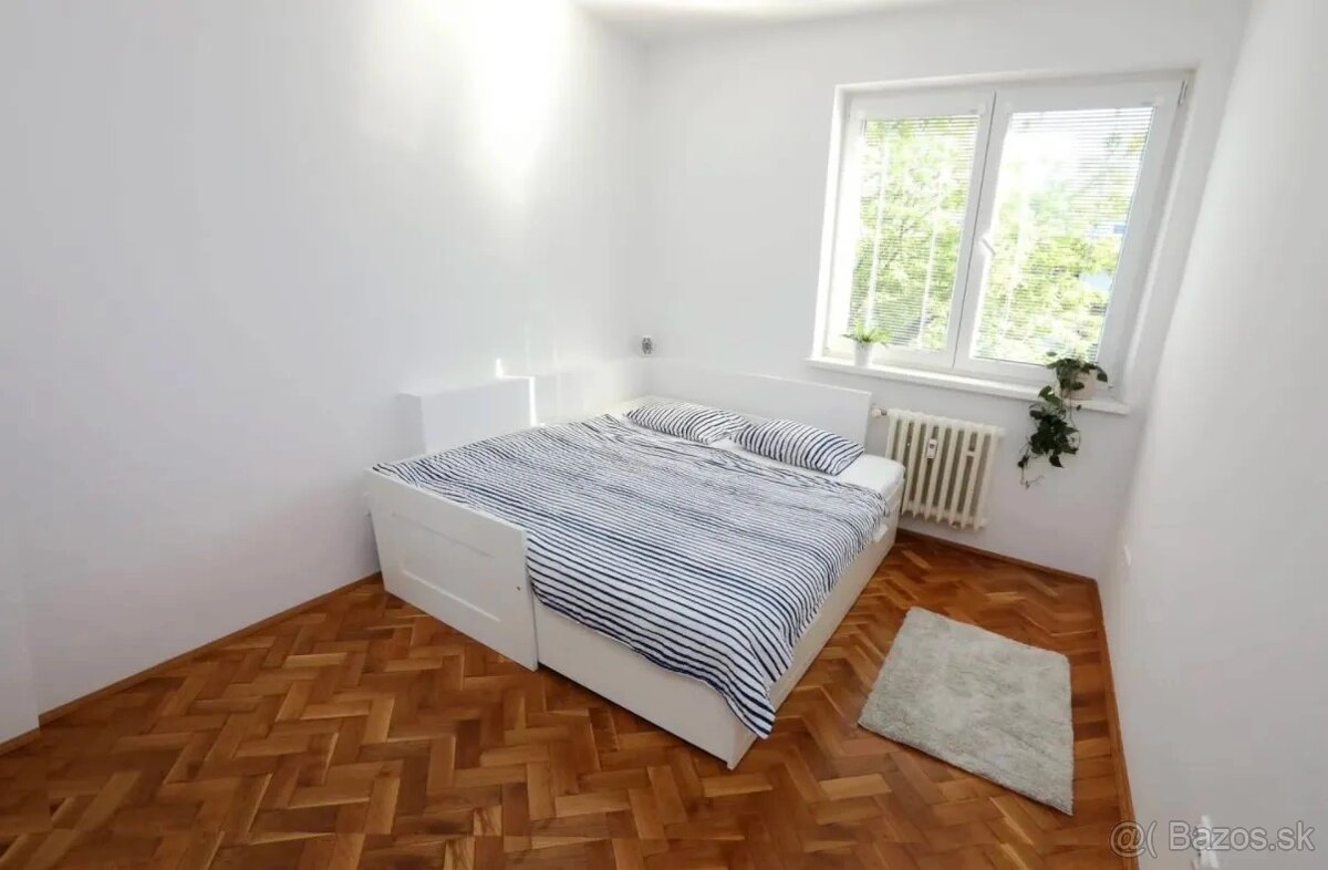 Realitný kancelária REALADR s.r.o. - 11