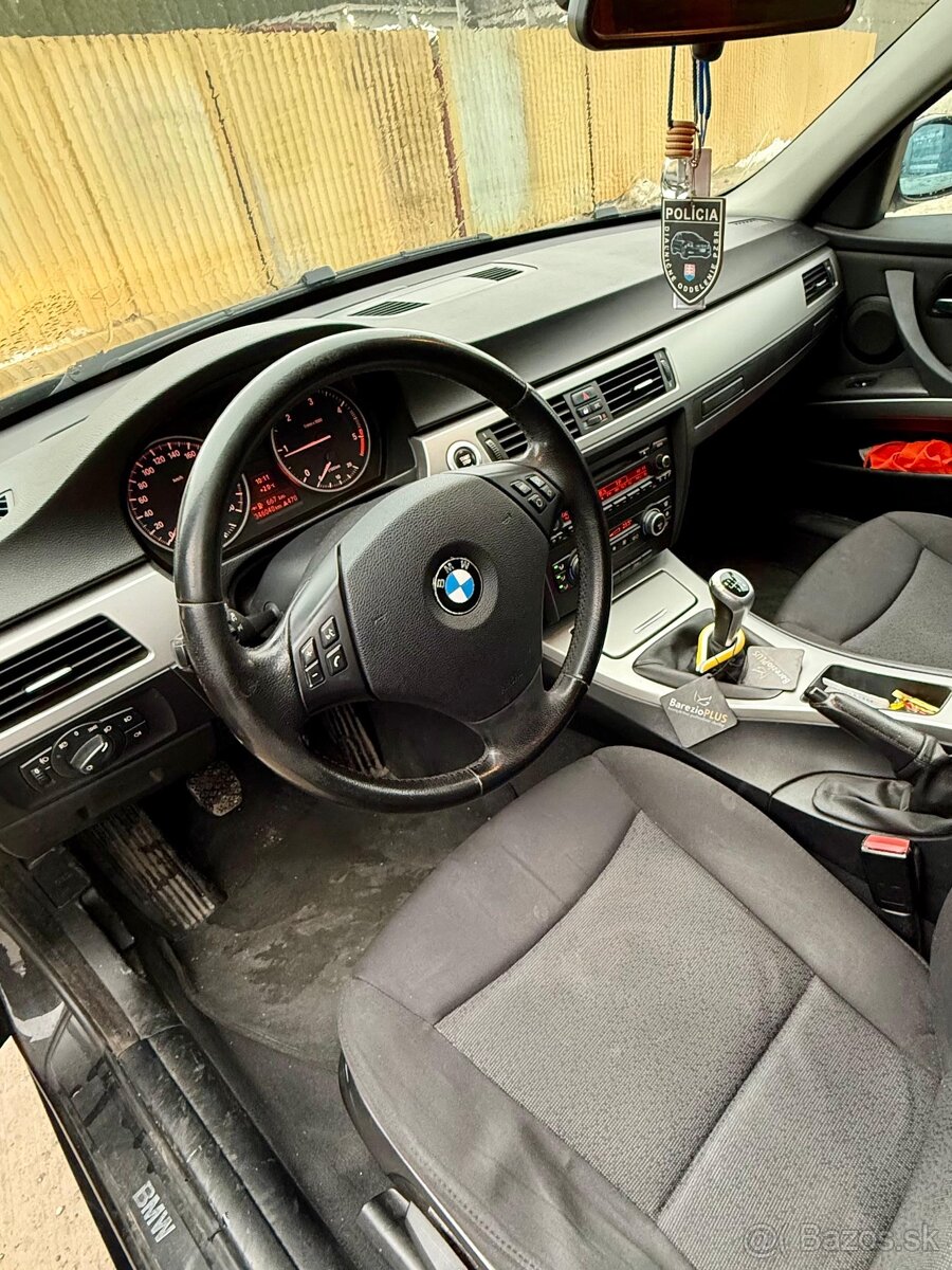 BMW 318d (E90) – 2.0 diesel, 100 kW, čierna - 11