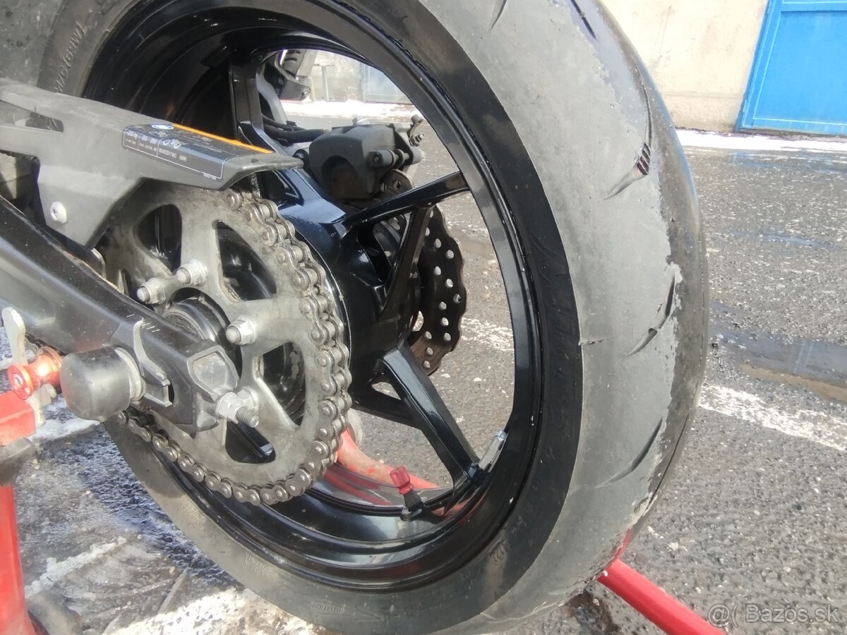 Kawasaki Z 650 2018 - 11