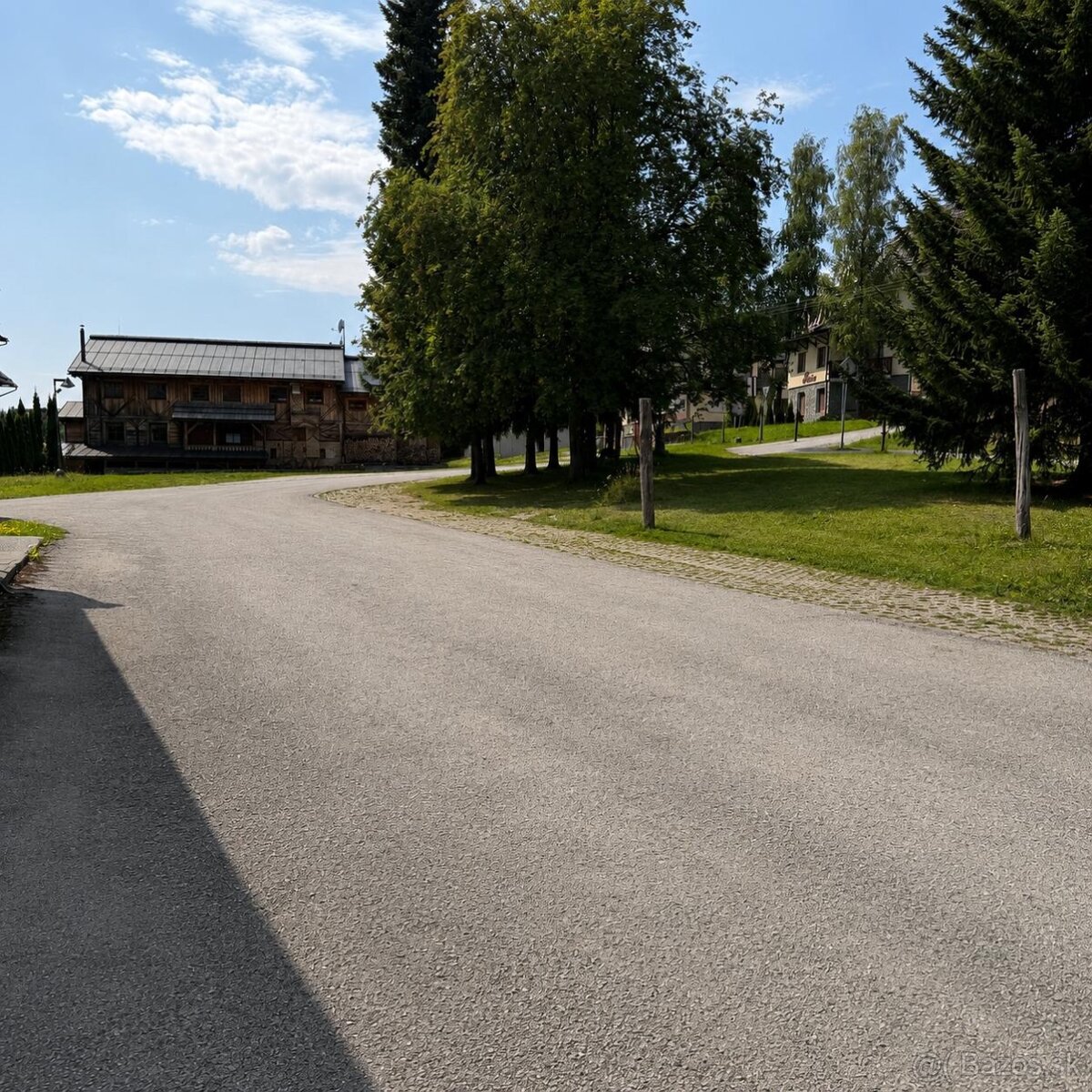 NA PREDAJ: 2i apartmán v srdci Donovál - 11