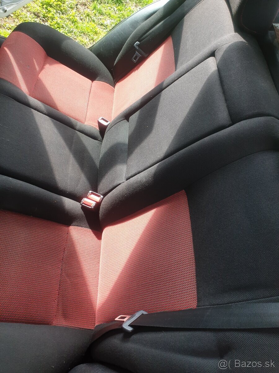 Rozpredam Golf 4 1,6 benzin 74kw - 11