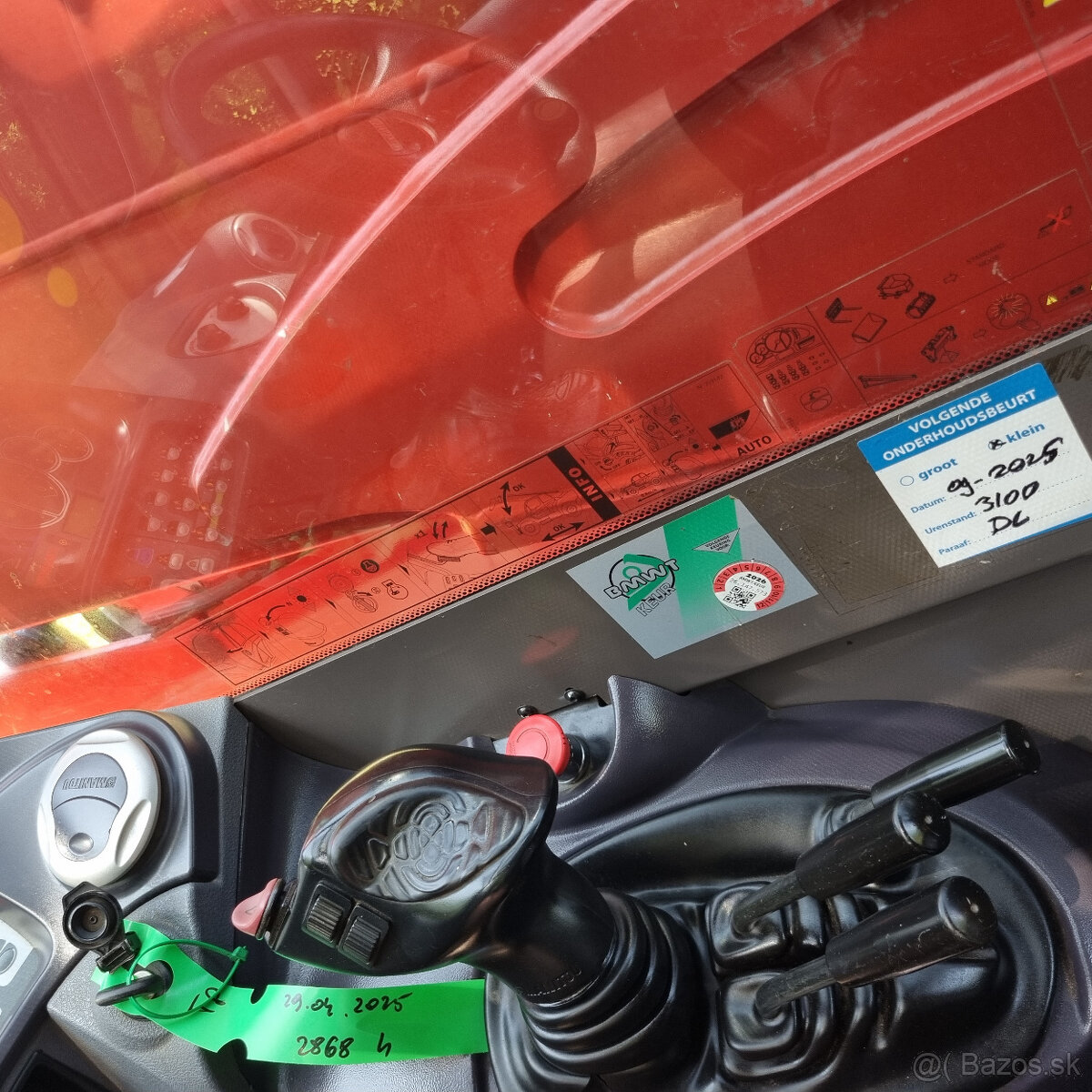 Teleskopický manipulátor Manitou MT1840 100P 18 metrov - 11