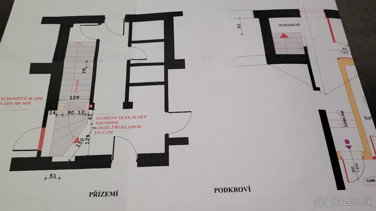 Půdní prostor o podlahové ploše 290 m² - 11