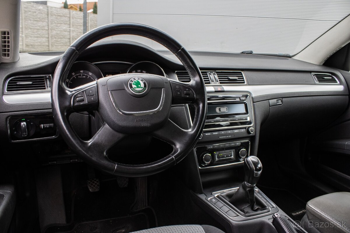 Škoda Superb Combi 1.8 TSI Ambition - 11
