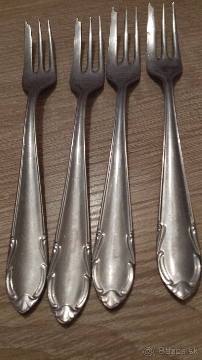 Predám nože,otvárač ,termosky,mlynček na kávu,príbory - 11