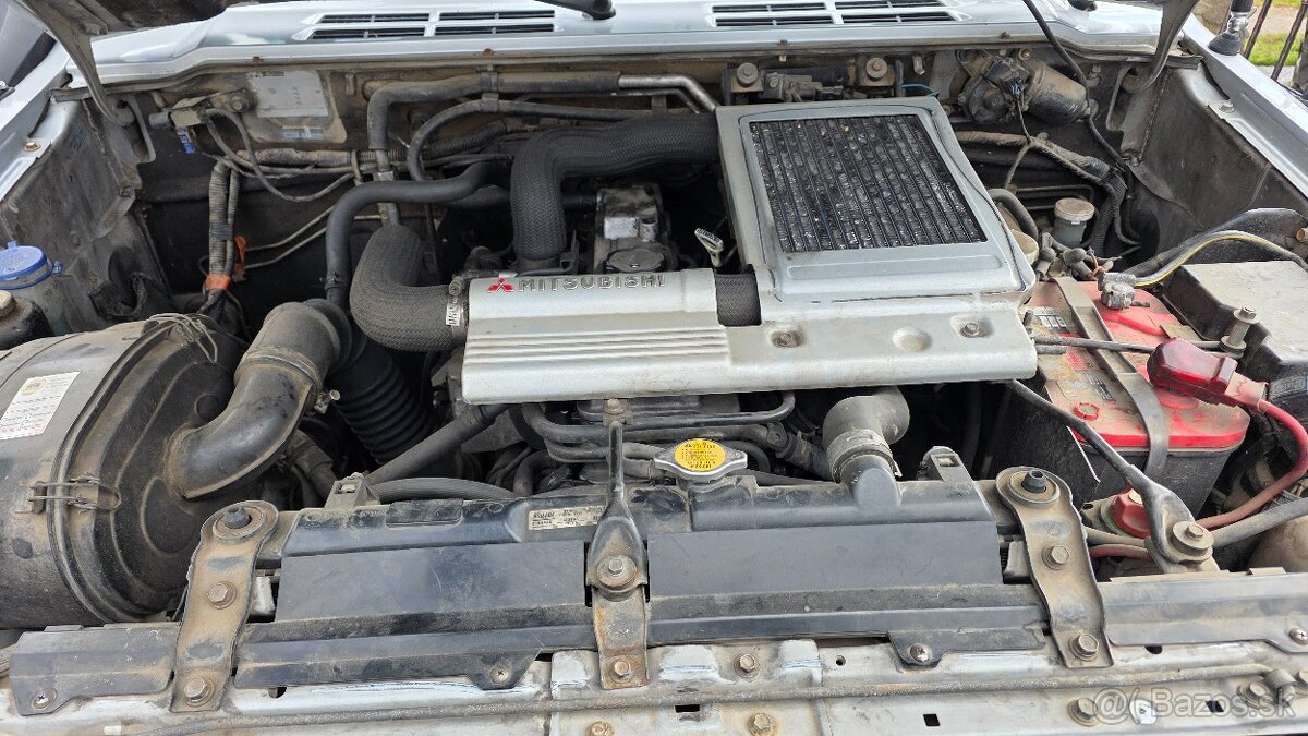 Mitsubishi Pajero 2,8 superselect - 11