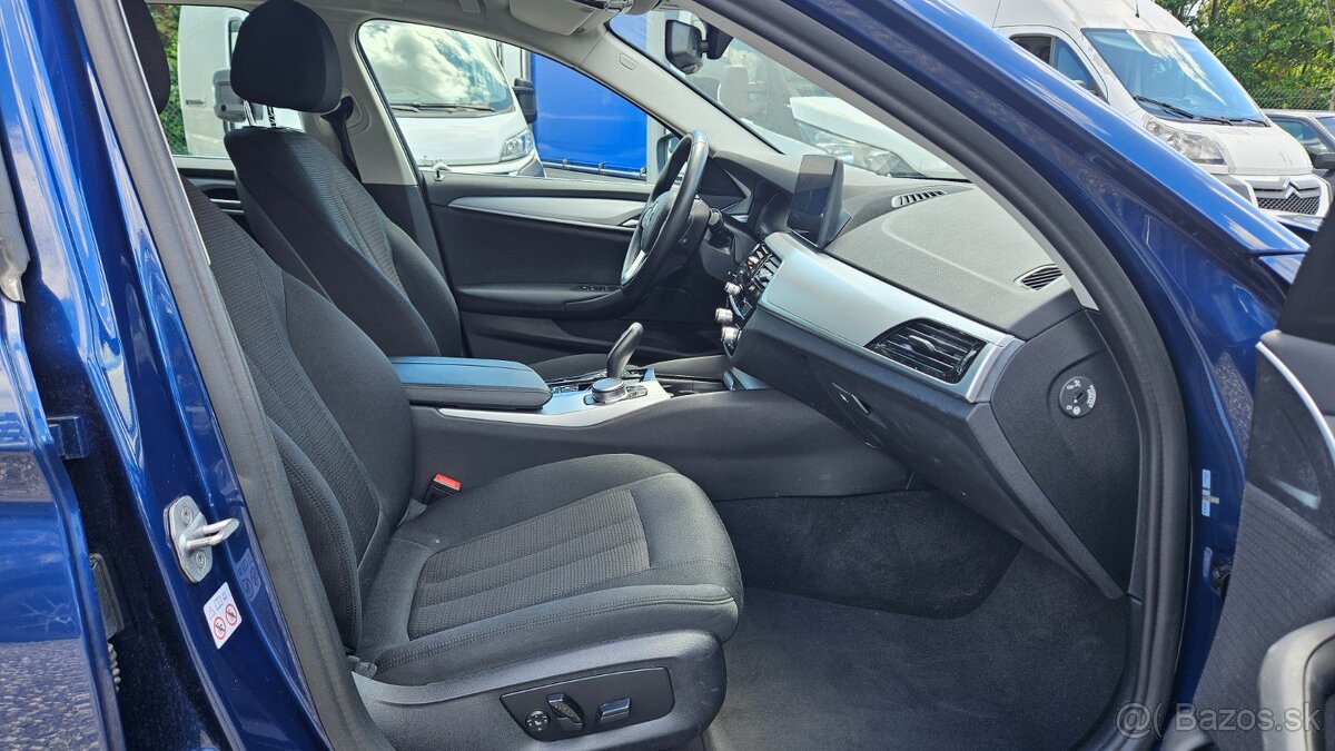 BMW Rad 5 Touring 520d MHEV hybrid - 11