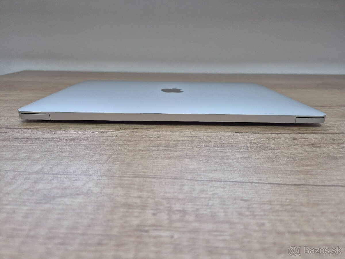 MacBook Pro (13-inch, late 2016, Two Thunderbolt 3 ports) - 11