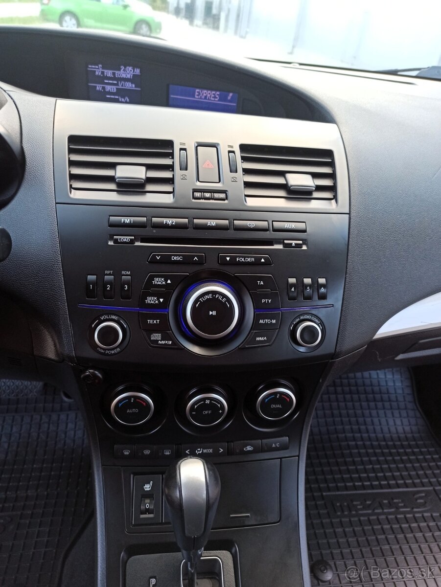 Mazda 3 Automat 2011 Benzín - 11