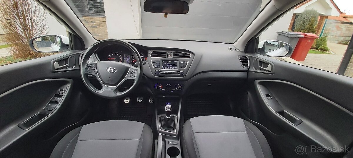 Hyundai I20 ACTIVE, benzín 1.4 , Nebúrané SK auto - 11
