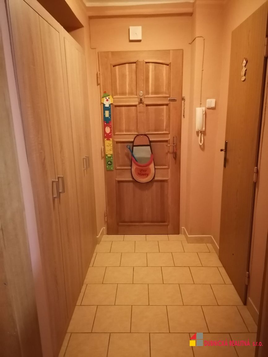 Predaj - pekný 2 izbový byt - 11