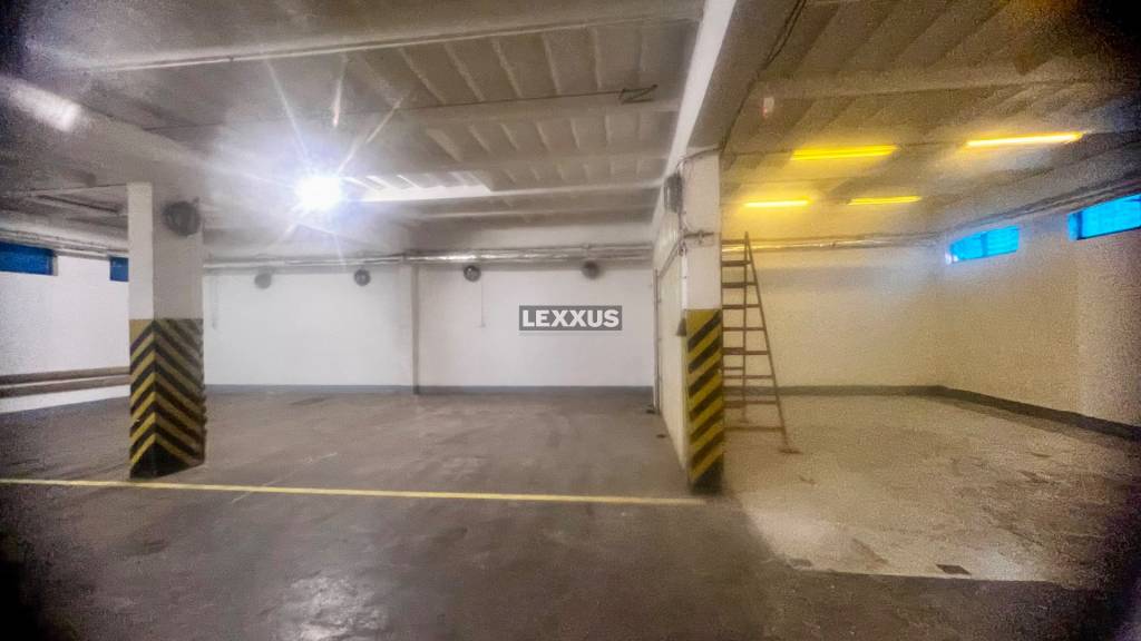 | komfortná skladová hala s parkovaním v areáli, Pod. Biskup - 11