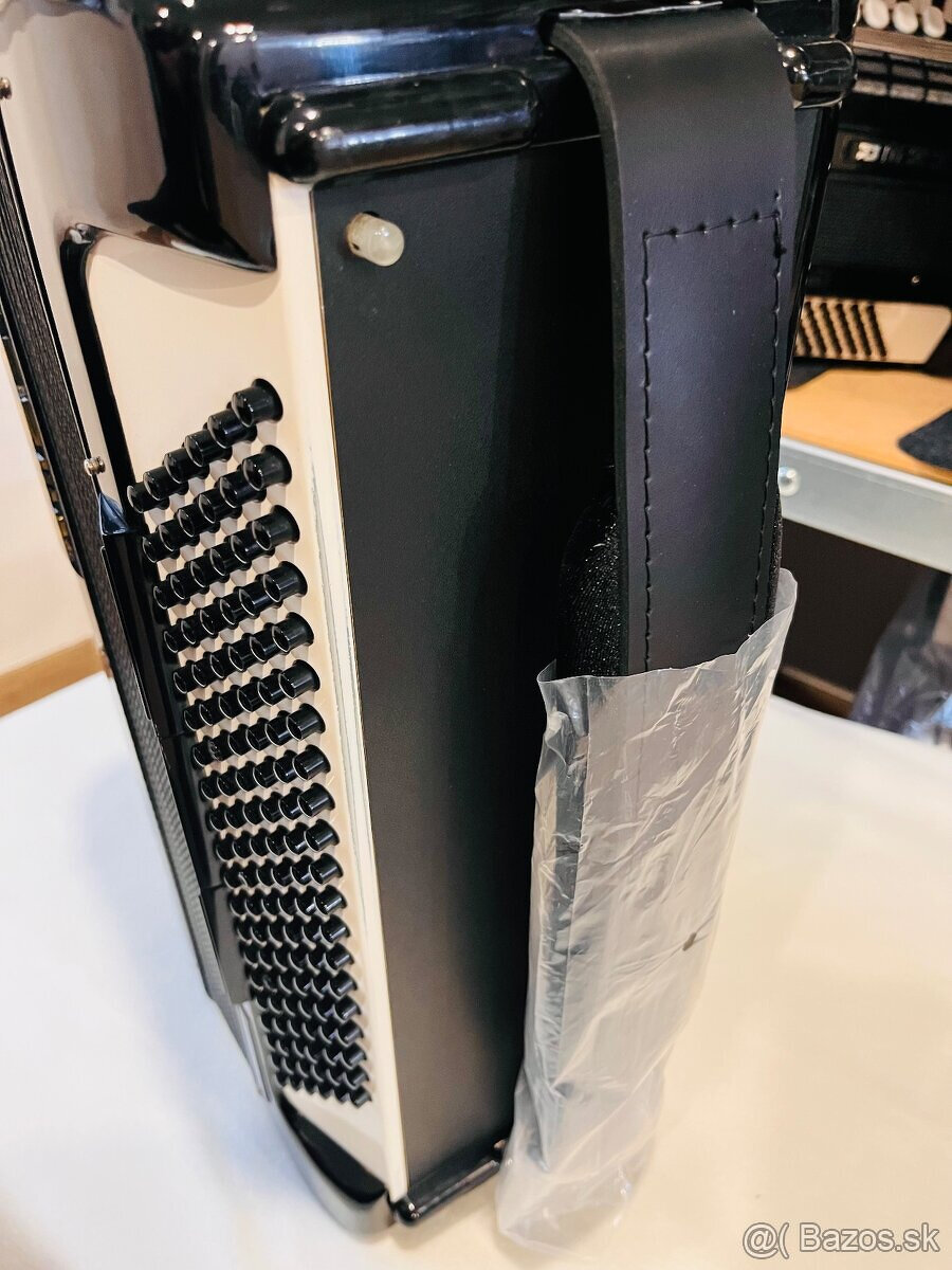 Predám akordeón HOHNER Verdi III 120 basový Používaný- Top s - 11