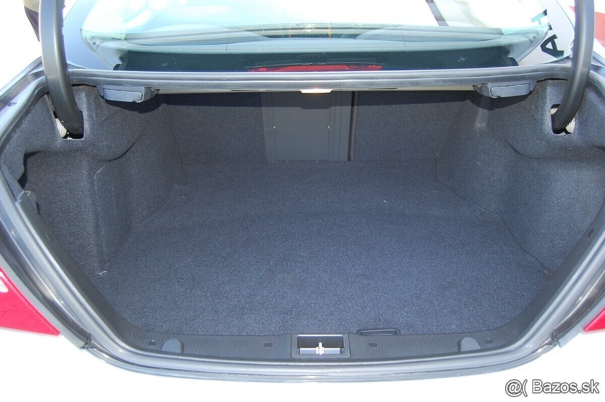 Mercedes-Benz CLK - 11