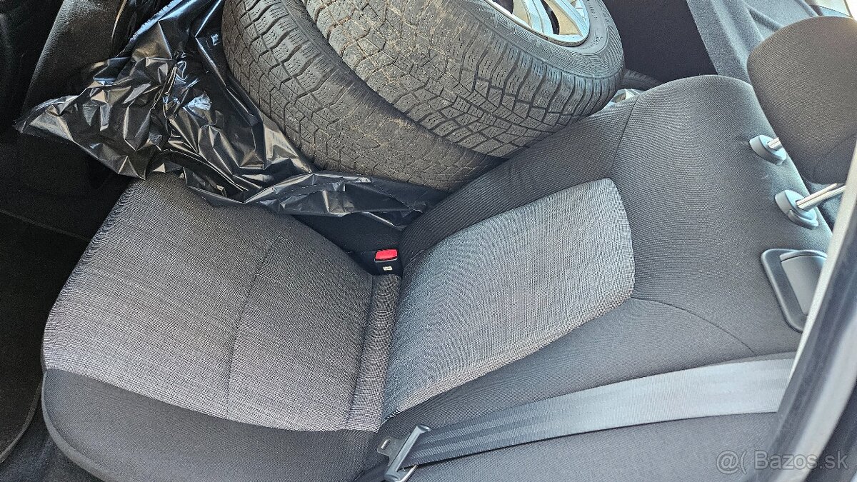 Kia Cee´d 1.6 CRDi VGT 115k TX ISG - 11