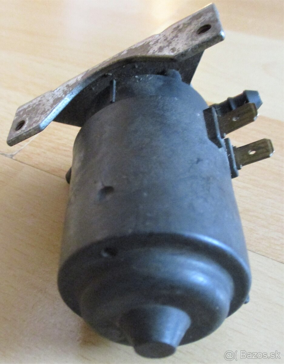 motorček ostrekovačov - 11