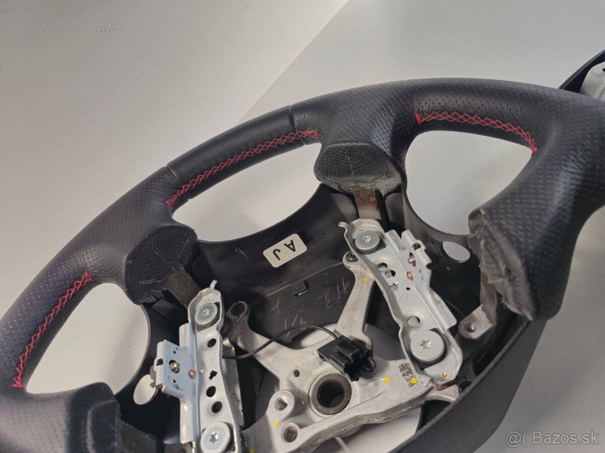 Momo kožený volant NOVÝ DIEL - 11