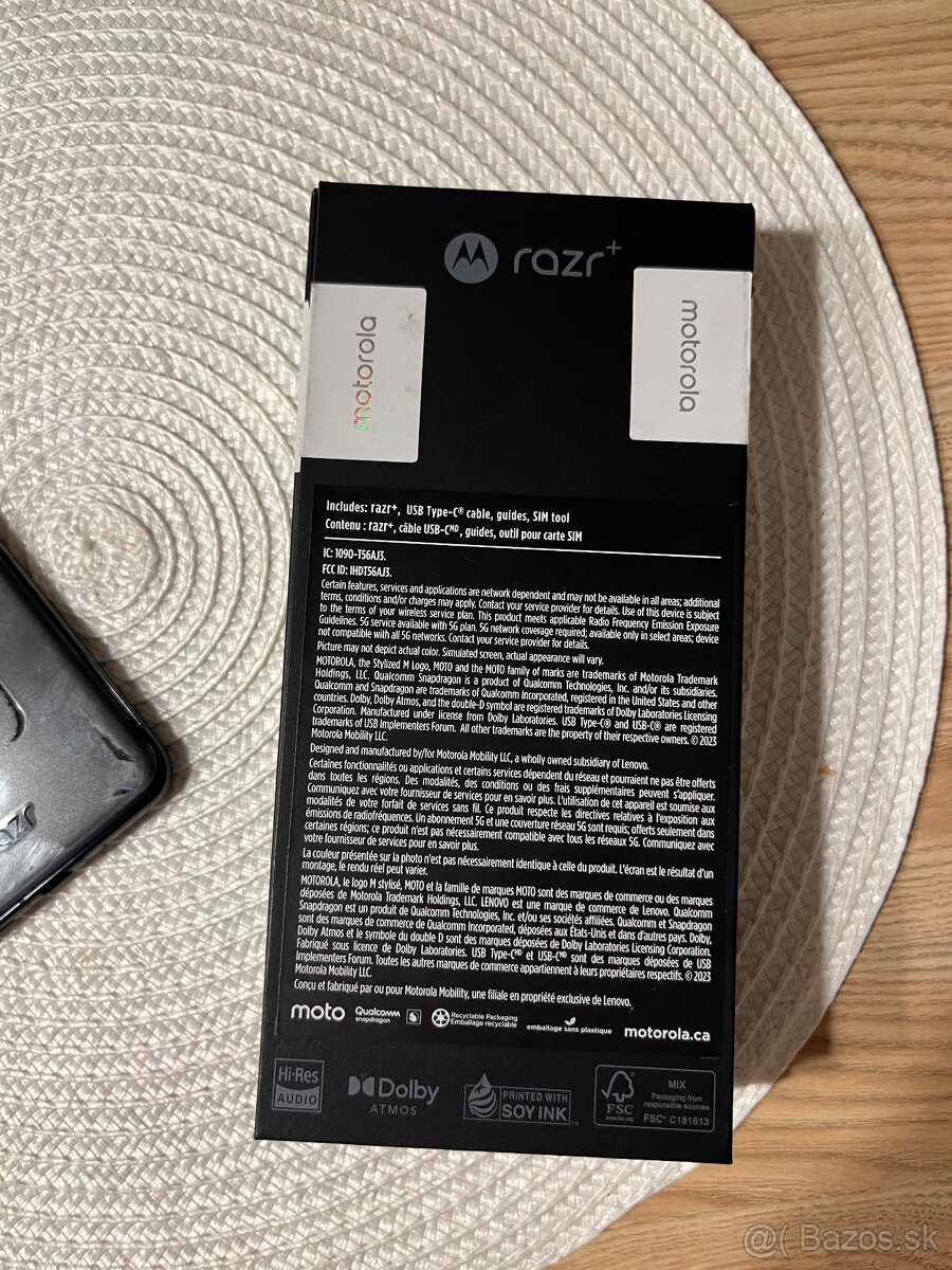 Motorolo Razr+2023 - 11