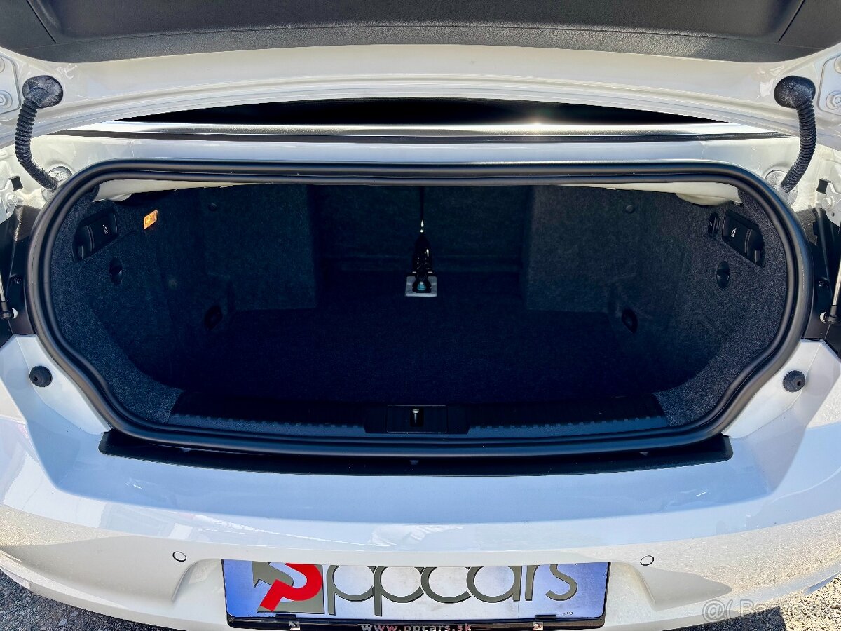 Volkswagen Golf Cabrio 1.6 TDI BlueMotion Technology - 11