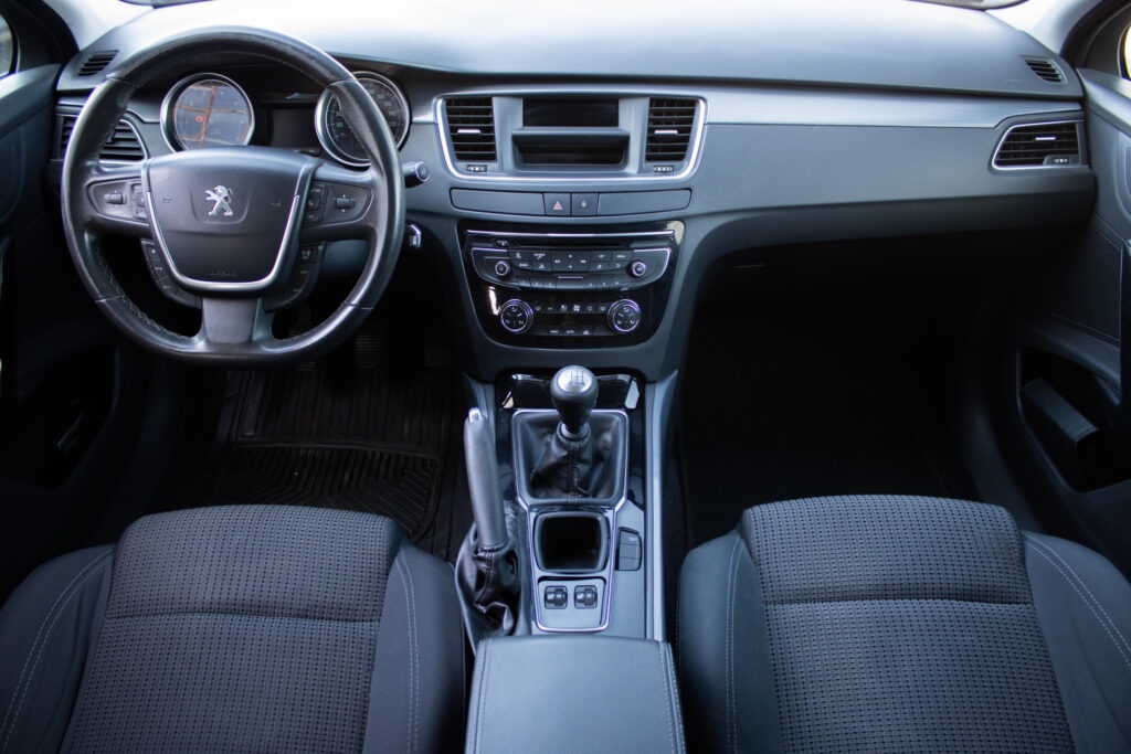 Peugeot 508 1.6 THP BVM6 Active - 11