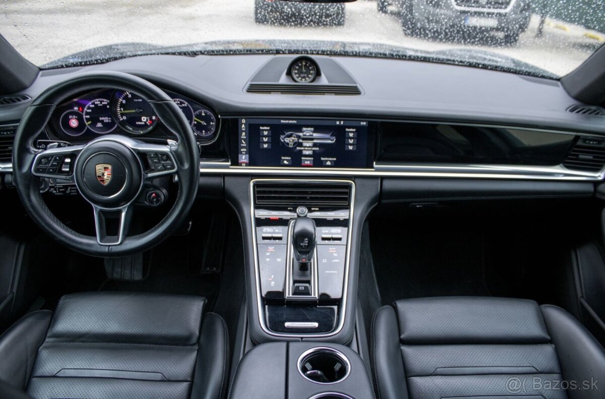 Porsche Panamera 4 E-Hybrid 4x4 A/T - 11