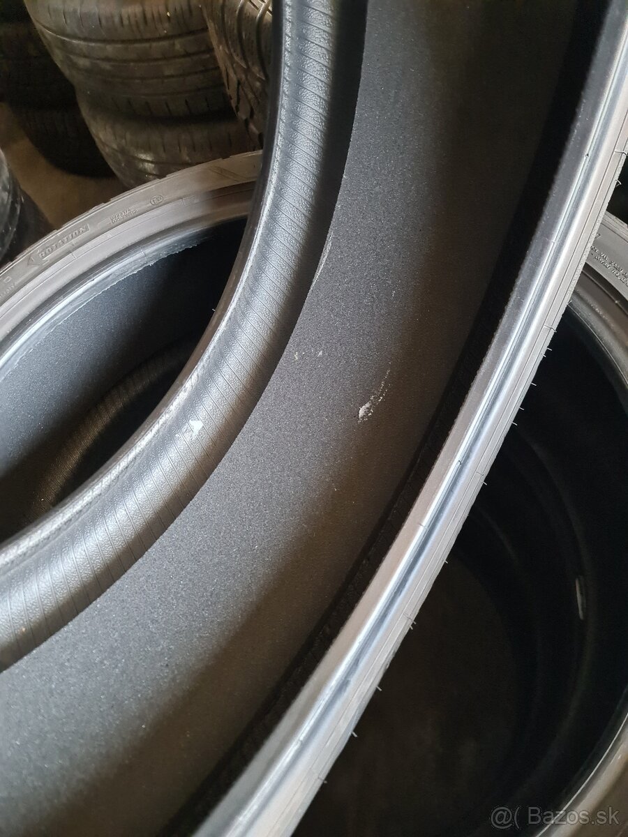 ZIMNE PNEUMATIKY 255/40 R20 - 11