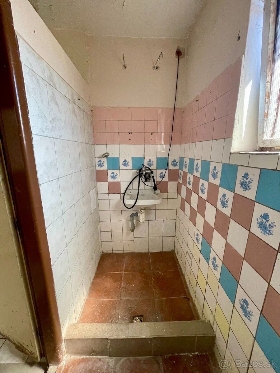 Na predaj veľkorysý RD v meste Veľký Meder - 11