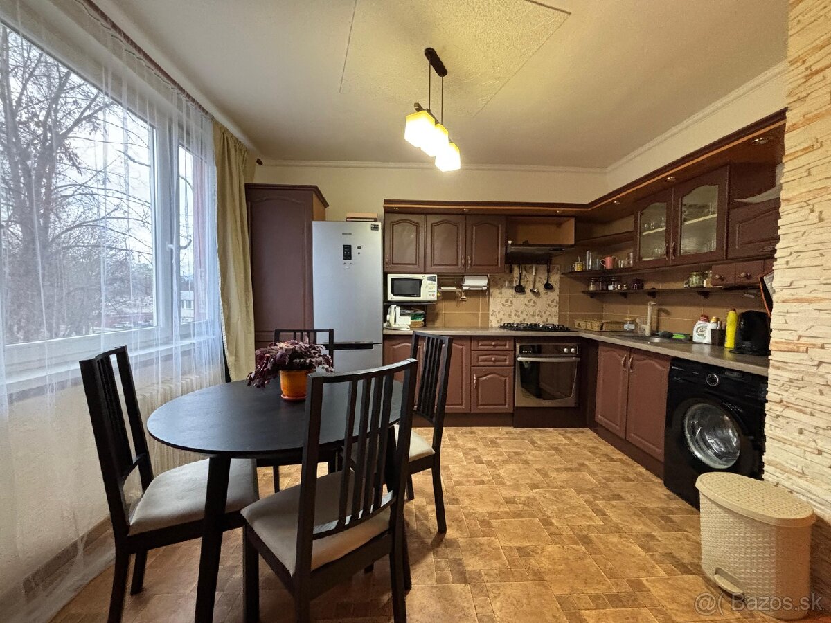 Predam 1 izbovy byt v Prievidzi rezervovany - 11