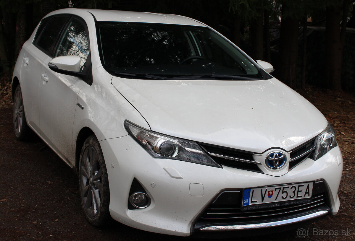 Toyota auris hybrid 1,8 - 11