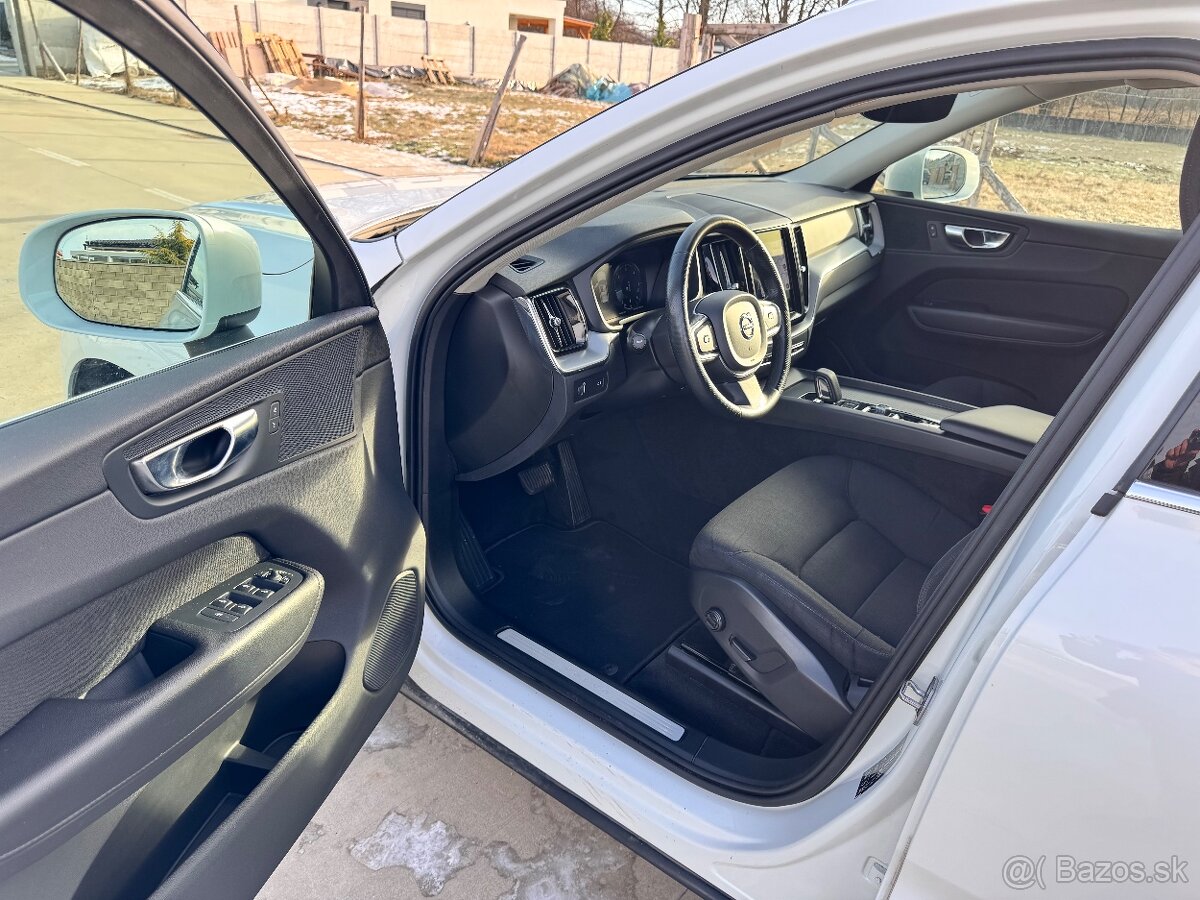 Volvo XC60 B4, A/T, monument, 2021, 133.500 km, LED - 11