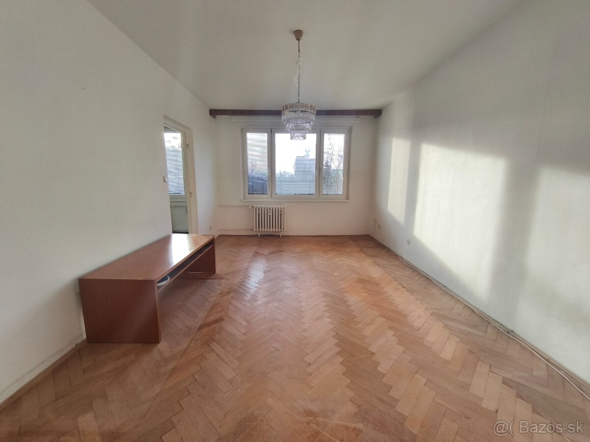 PREDAJ 3,5- izbový byt v úplnom centre mesta - 11