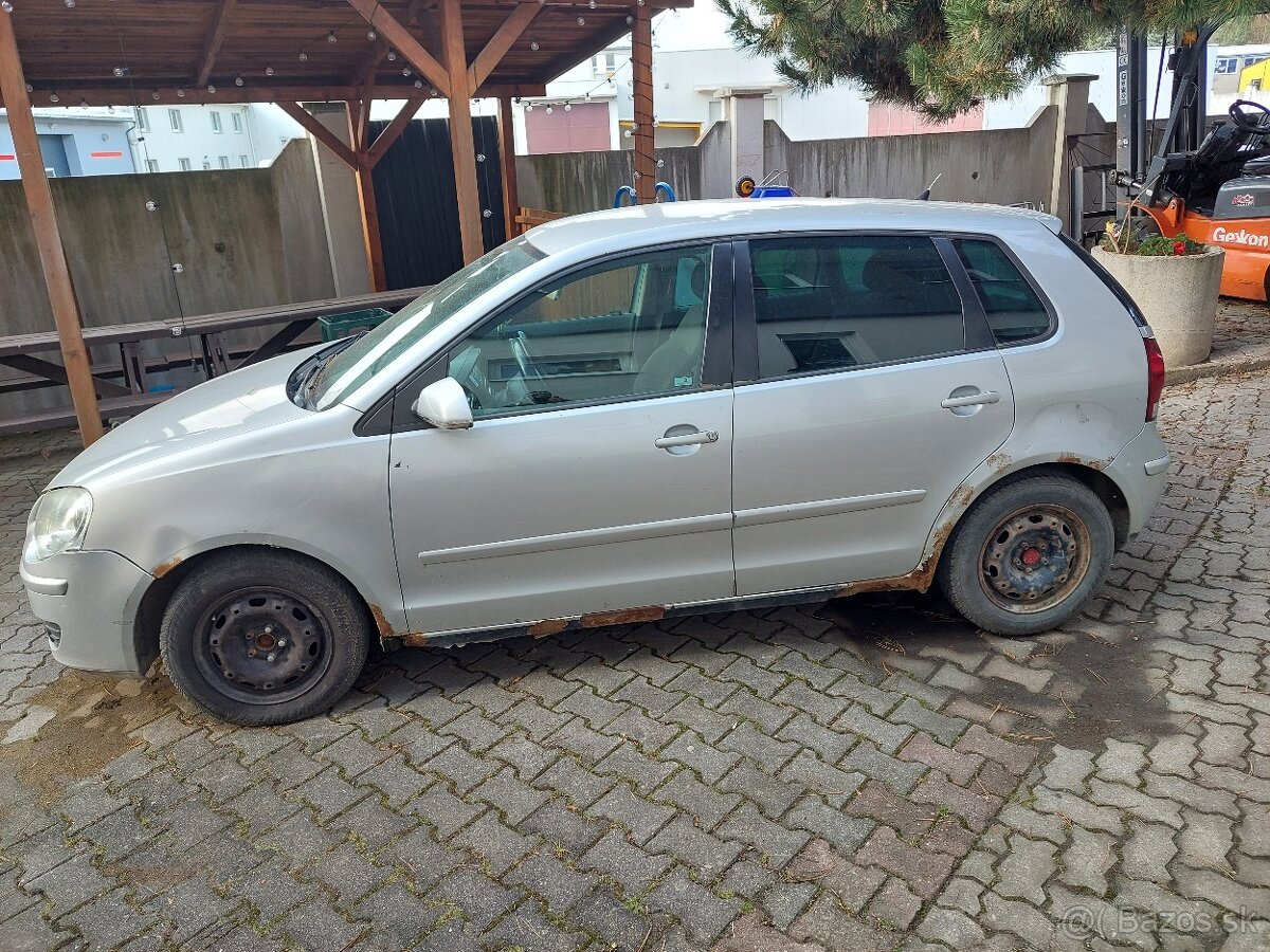 VW Polo 1,4 benzín automat - 11
