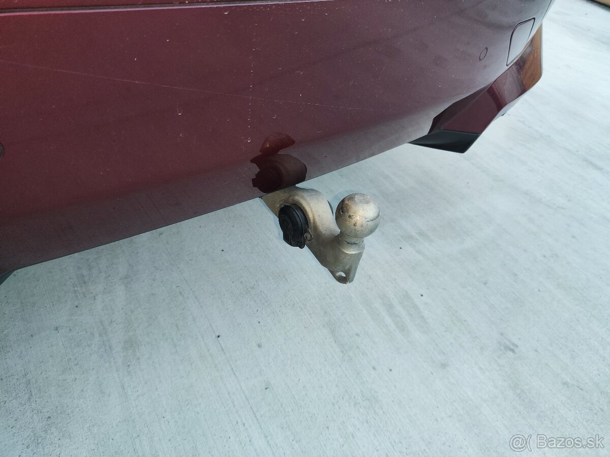 IX xDrive 50, fuul výbava - 11