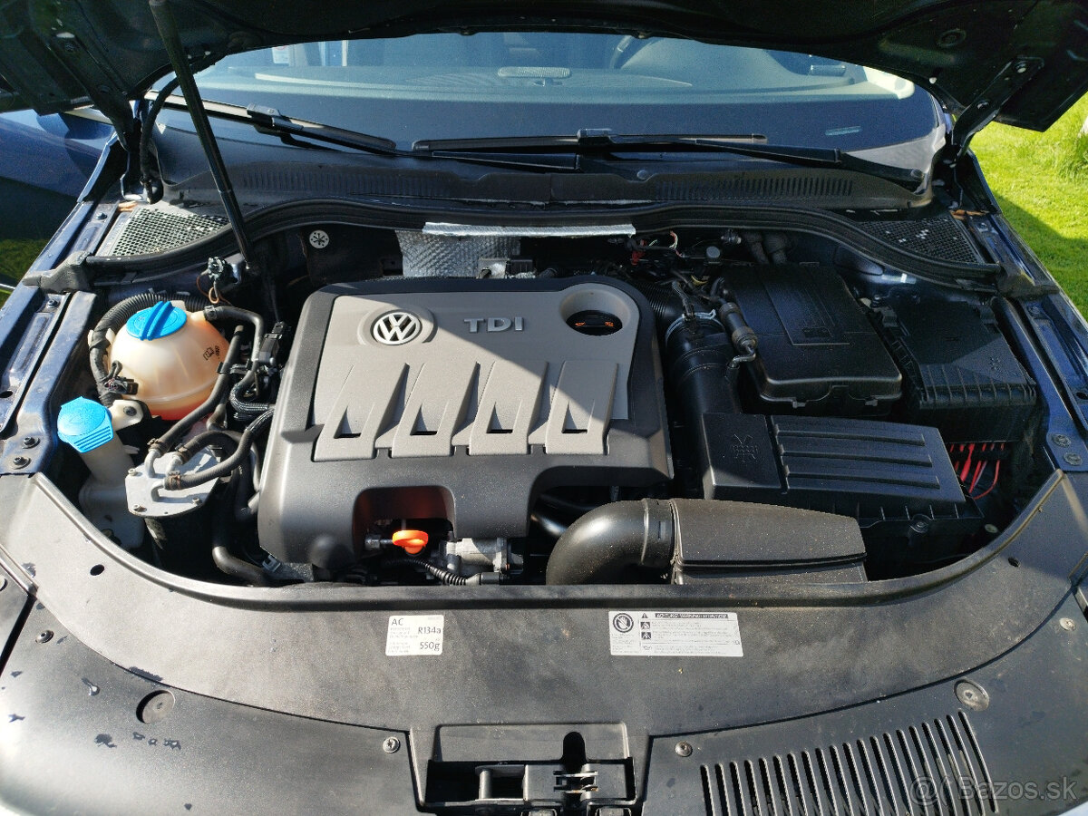 VOLKSWAGEN PASSAT CC 2.0 TDI 4 motion - 11