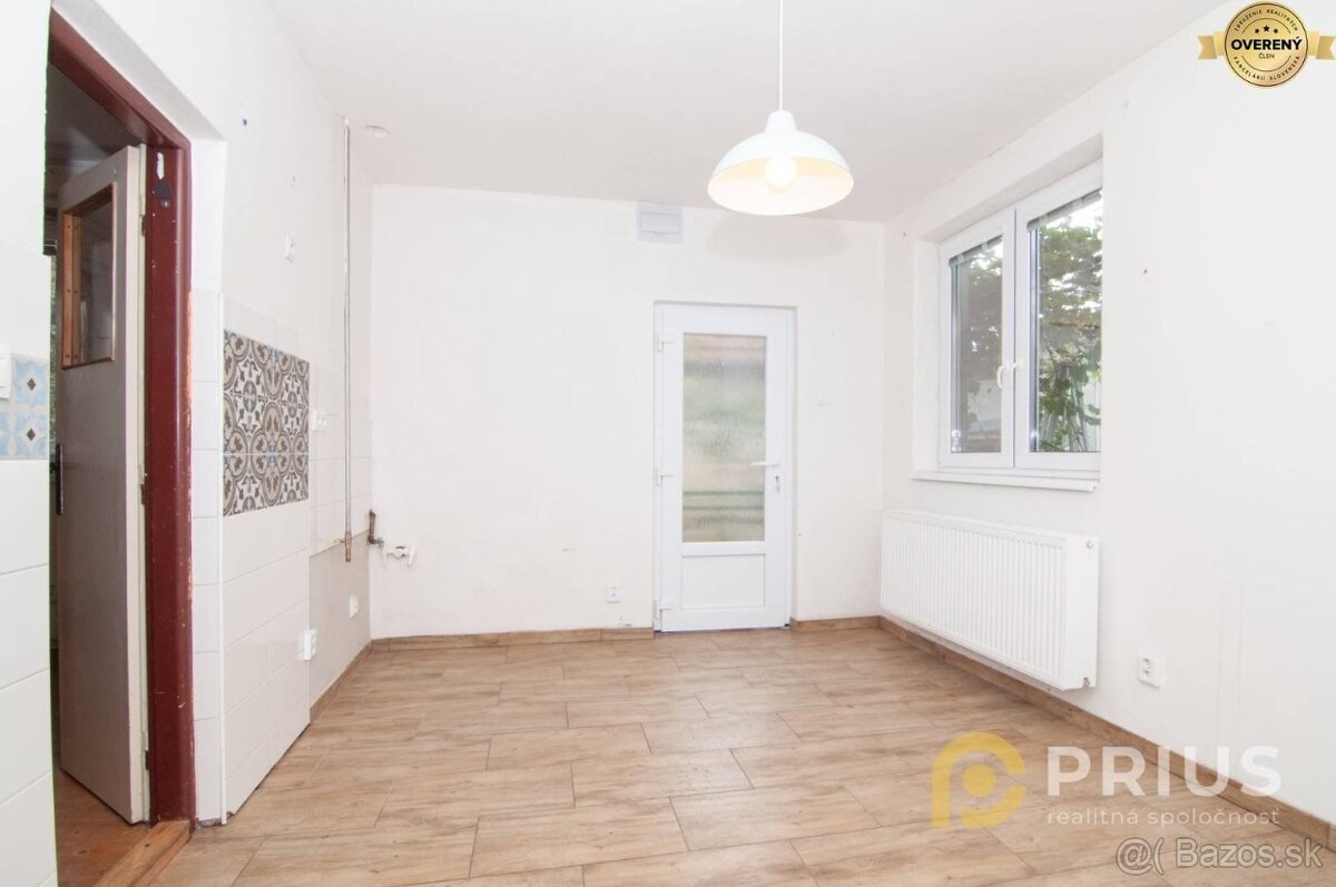 PREDAJ 4 iz RODINNÝ DOM S GARÁŽOU ČULENOVA HC - 11