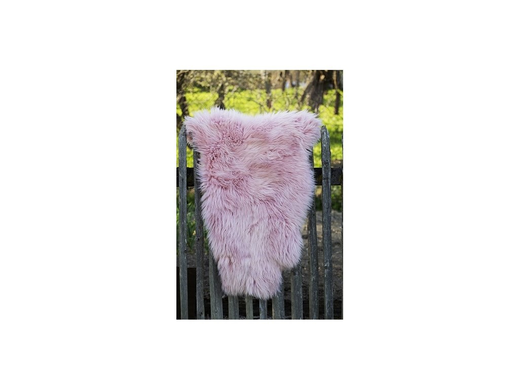 Ovčia kožušina – teplo, luxus a štýl pre váš domov - 11