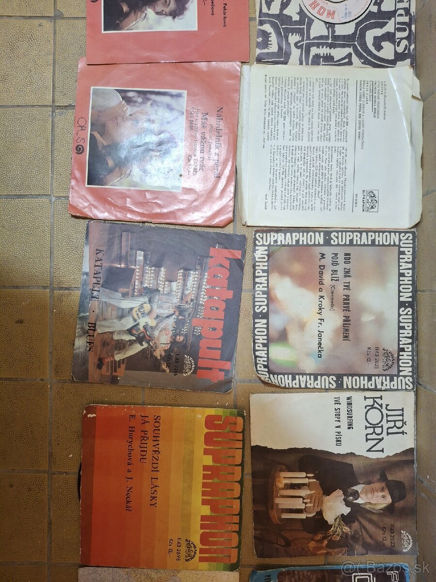 Staré single Gott - 11