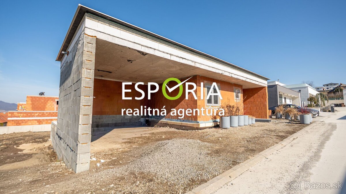 Exkluzívna rodinná vila na predaj - 11