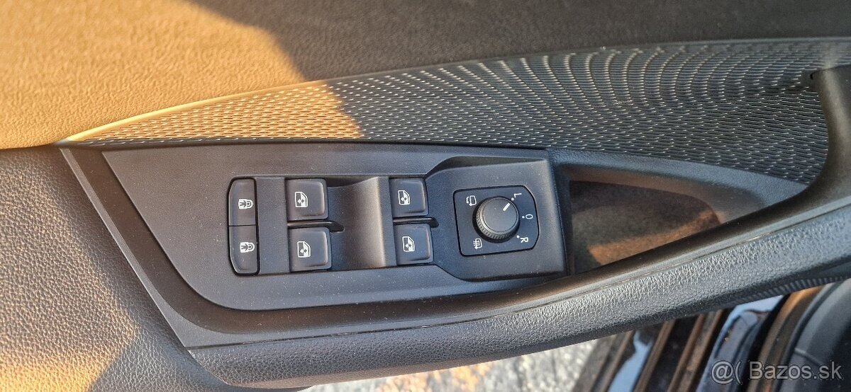 Škoda Octavia Combi 2.0 TDI 110KW DSG - 11