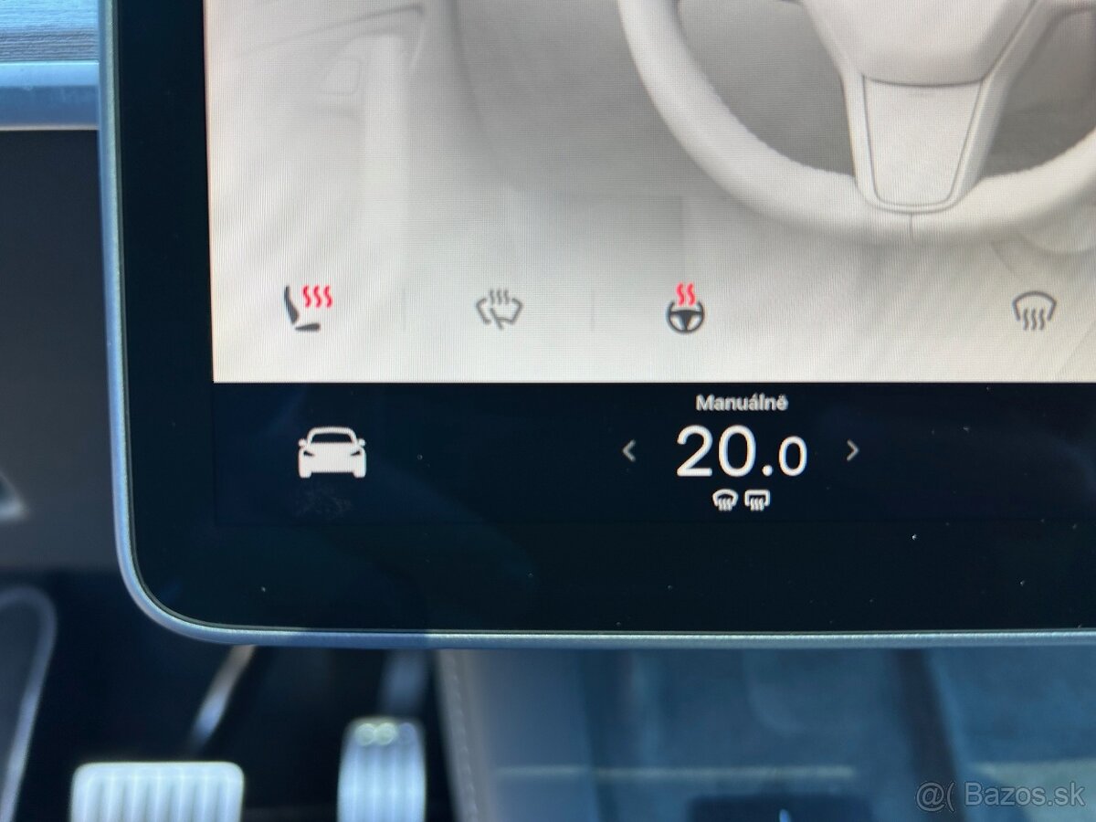 Tesla Model Y PERFORMANCE 393kW Dual Motor Long Range AWD - 11