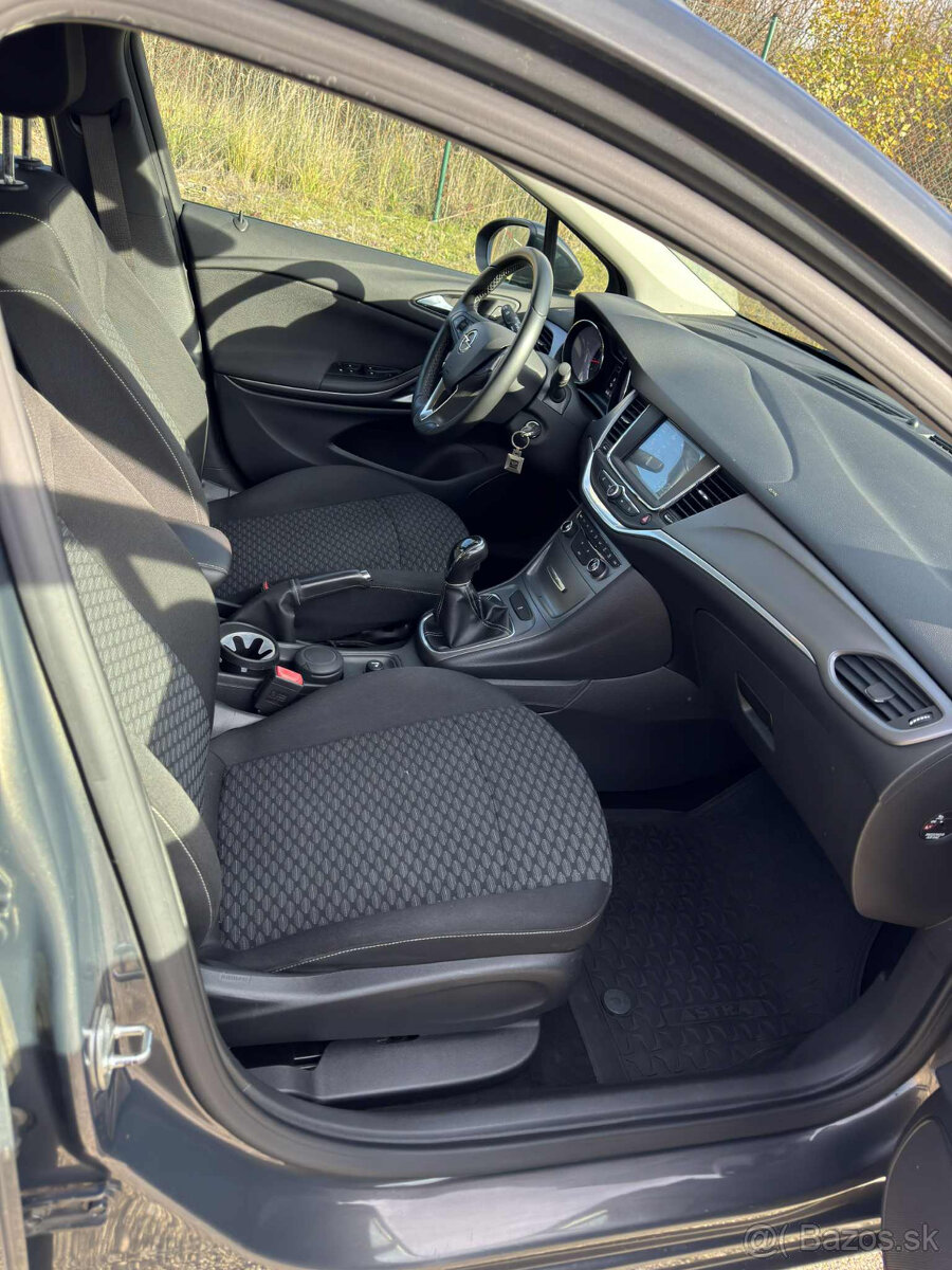 Astra K Enjoy Sports Tourer - 11