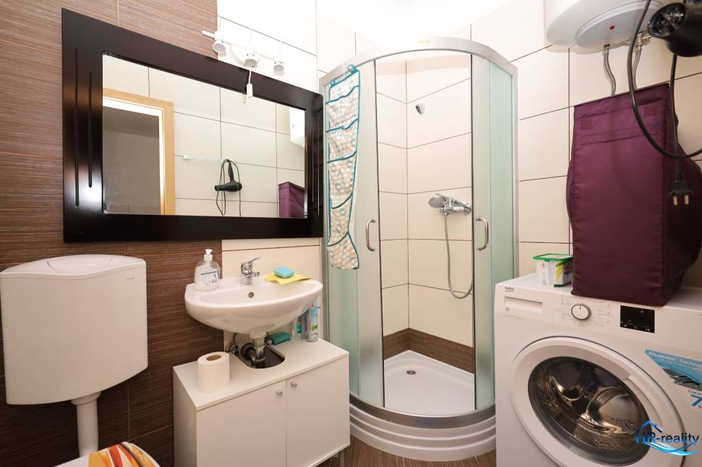 ☀Vodice(HR)-Zariadený 2 izbový apartmán s dvorom - 11