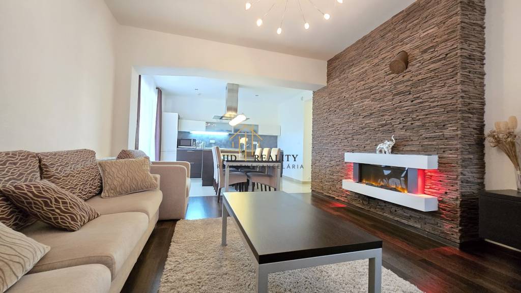 HD REALITY, Vám ponúka na Predaj 3-izbový Apartmán na Donova - 11