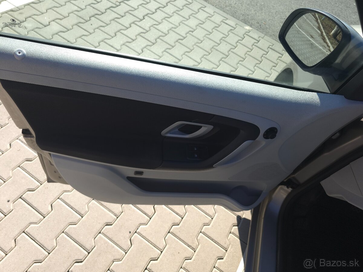 Škoda Fabia II - 11