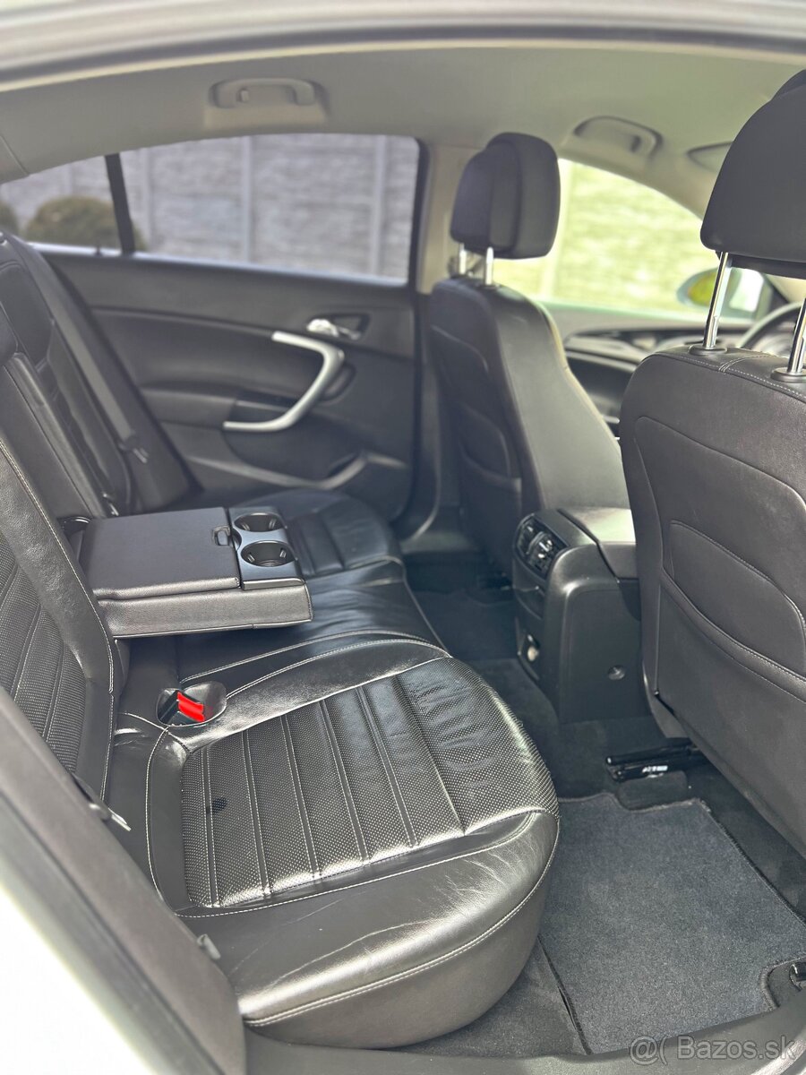 Opel Insignia 2.0 CDTI 160k Edition A/T - 11