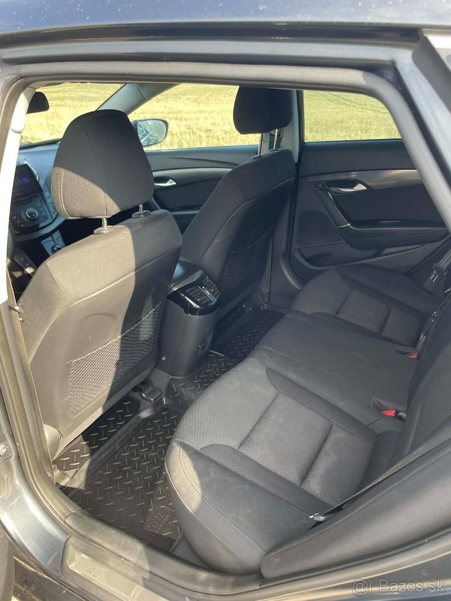 HYUNDAI I40 COMBI 1.7crdi 100kw - 11