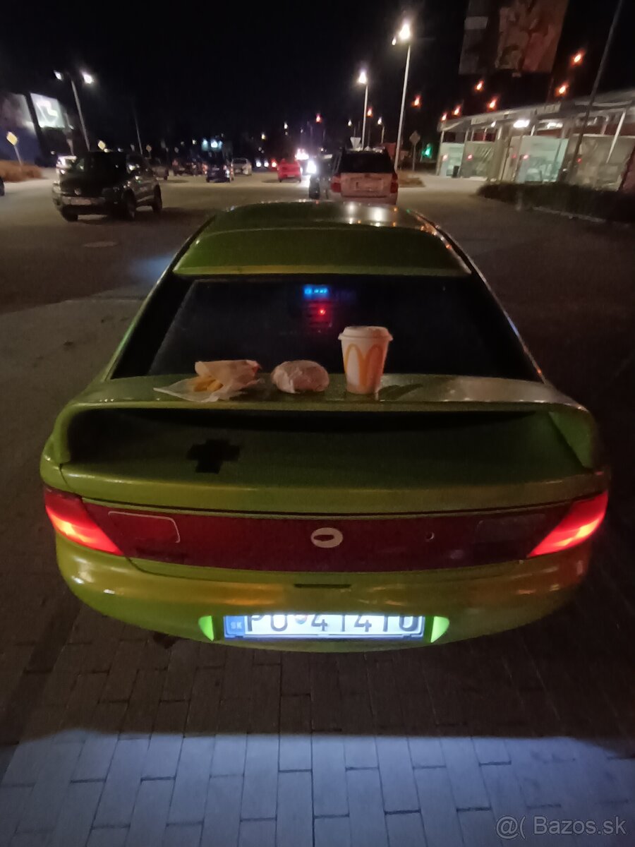 Mazda 323f ba GTX - 11