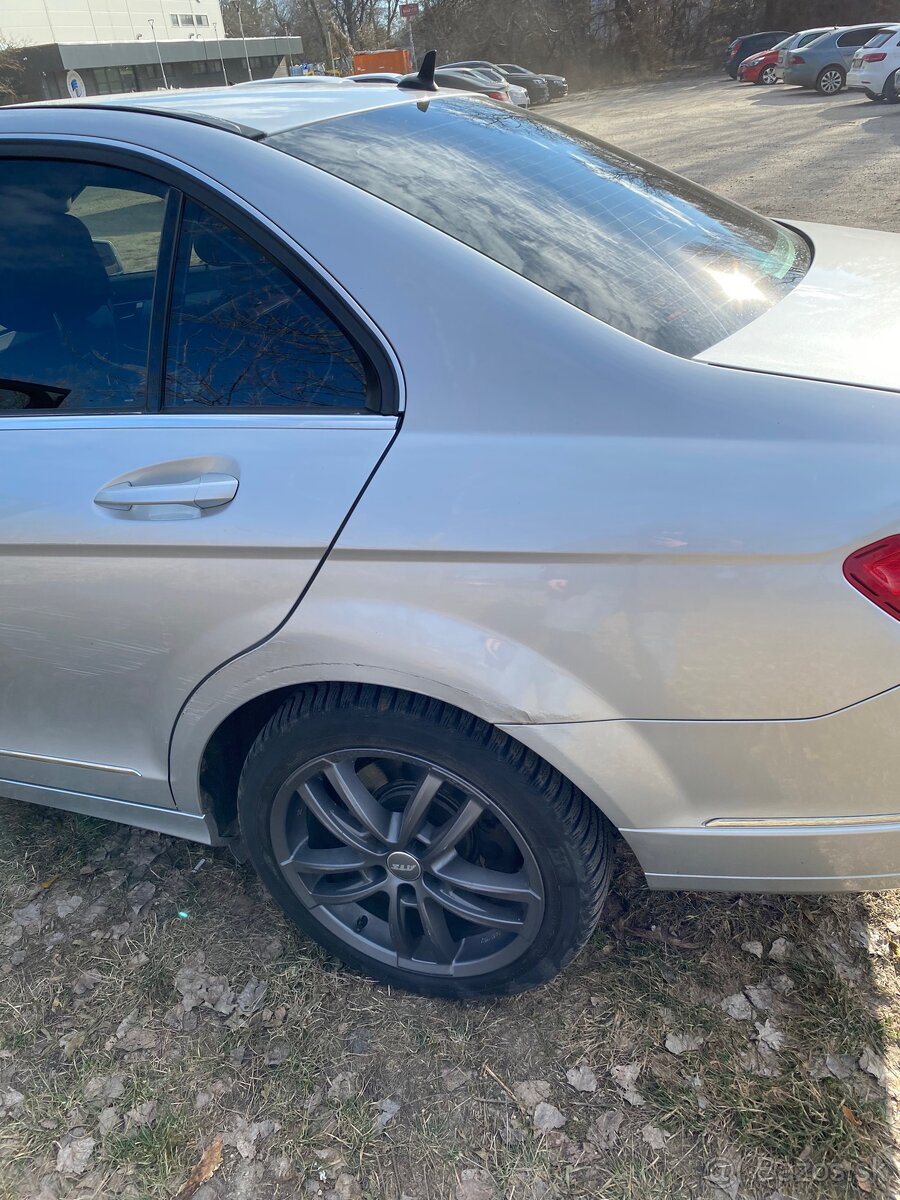 Mercedes Benz C320 4Matic AVANTGARDE - 11